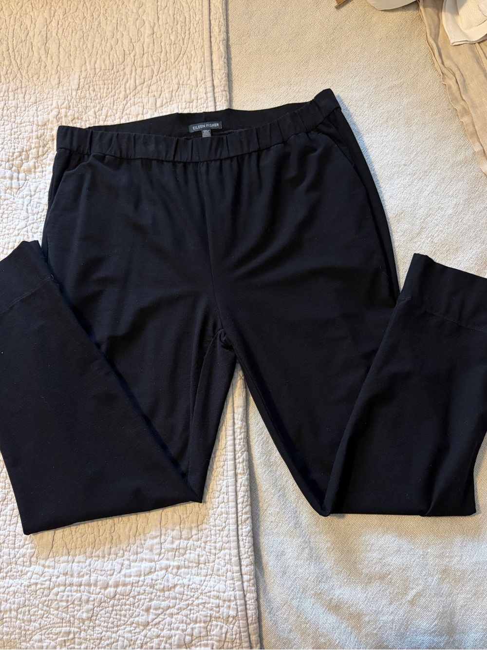 Eileen Fisher Black Pull-On Straight Leg Crepe Pants M